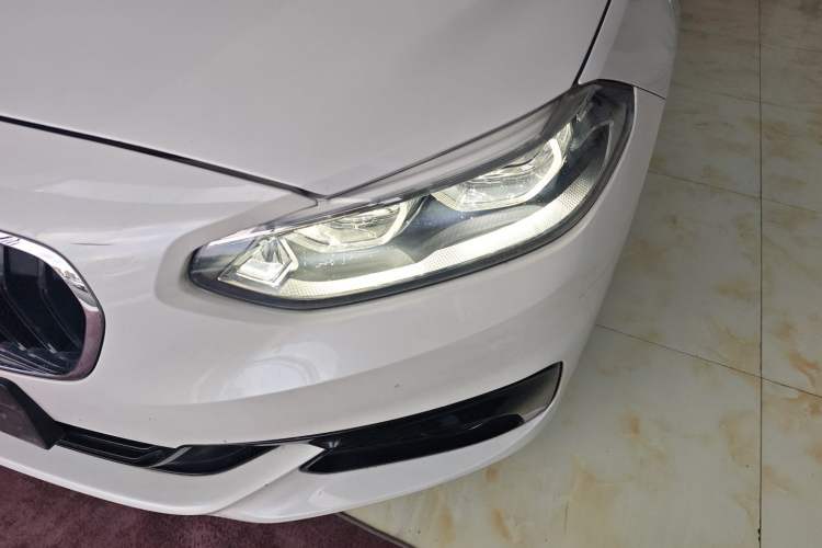 Used BMW 1 Series 2017 118i Sport Edition Left Front Headlight