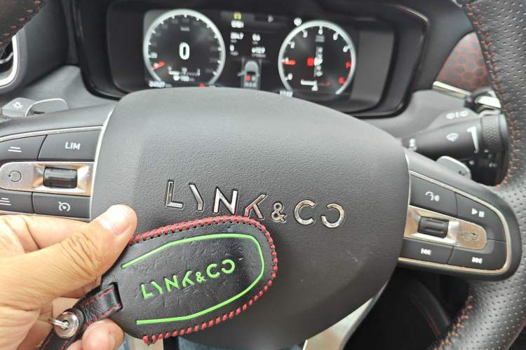 Used Lynk & Co 02 2018 1.5T DCT Two-Wheel Drive Pro Version China V Emission Standard
