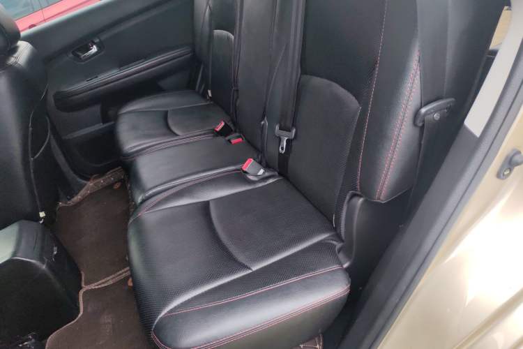 Used BYD S6 2014 2.4L Automatic Prestige 7-Seater