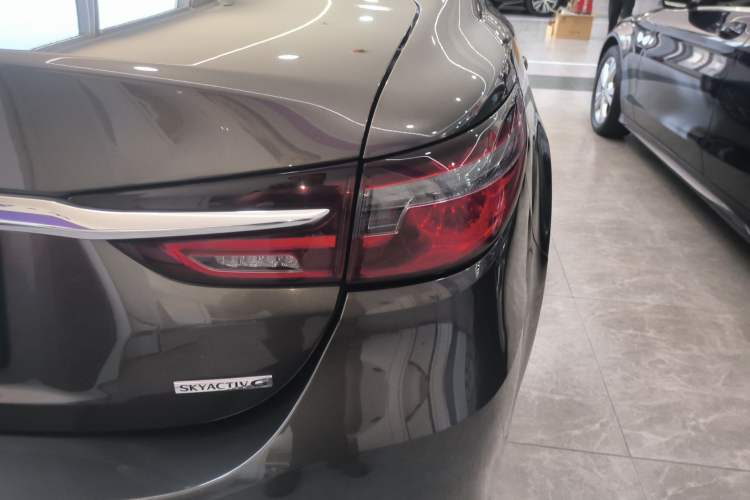 Used Mazda Atenza 2020 2.5L Sky Blue Prestige Edition Right Rear Taillight