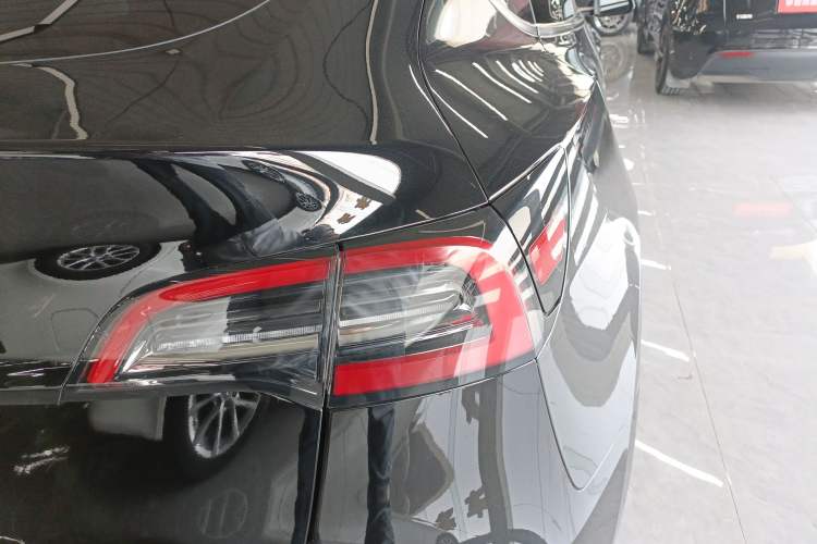 Used Tesla Model Y 2021 Standard Range Rear-Wheel Drive Version