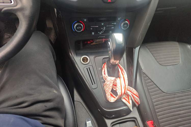 Used Ford Focus 2015 Sedan 1.6L Automatic Trend Model
