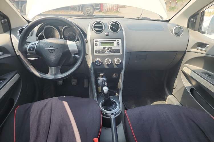 Used Haima Qubit 2013 1.3L Manual Lingyue Edition Center Console