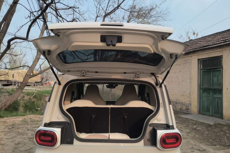 Used Wuling Hongguang MINIEV 2024 3rd Generation 215km Youth Edition Trunk