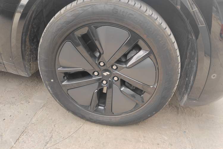 Used Li Auto L8 2024 Pro Model
