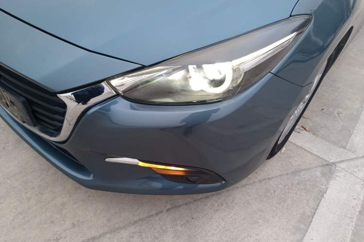 Used Mazda Mazda 3 Axela 2017 Sedan 1.5L Automatic Luxury Model Emission Standard China V