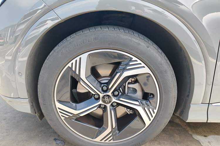 Used Audi Q4 e-tron 2023 40 e-tron Boundary Edition