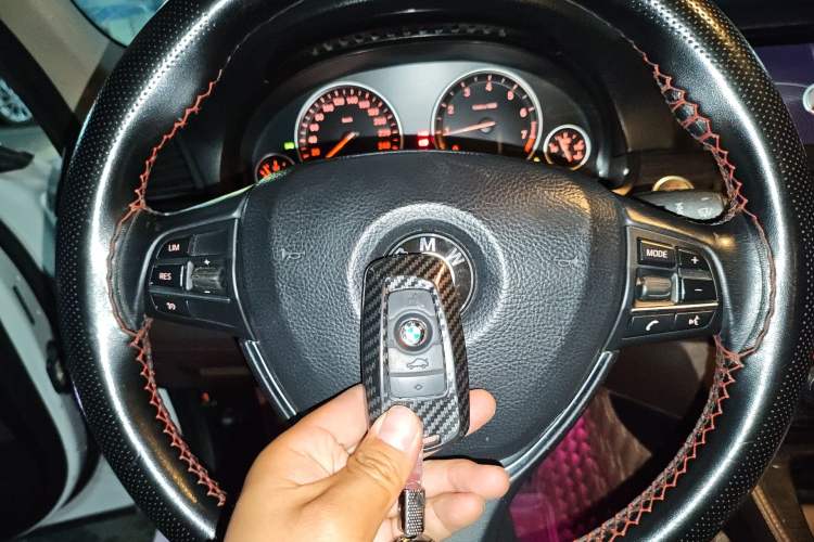 Used BMW 5 Series 2014 525Li Luxury Design Package
