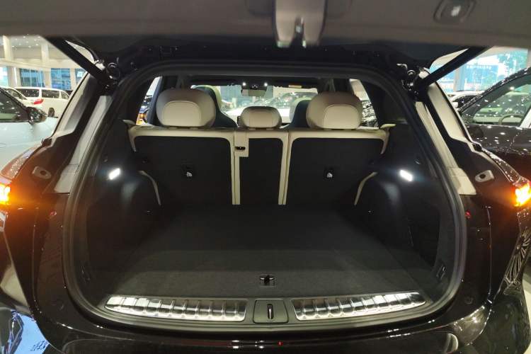 Used Nio ES6 2025 75 kWh Trunk