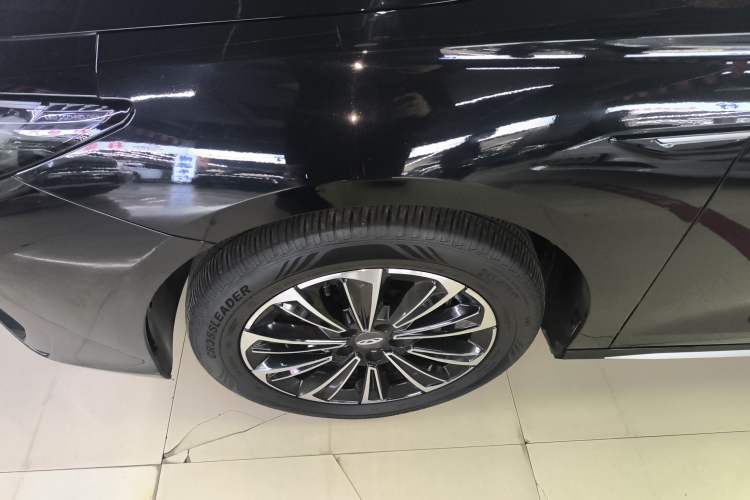 Used Fengyun A8 2024 127 Chasing the Wind Edition Left Front Wheel Hub