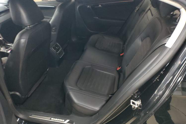 Used Volkswagen Magotan 2015 Facelift 1.8TSI Luxury Model
