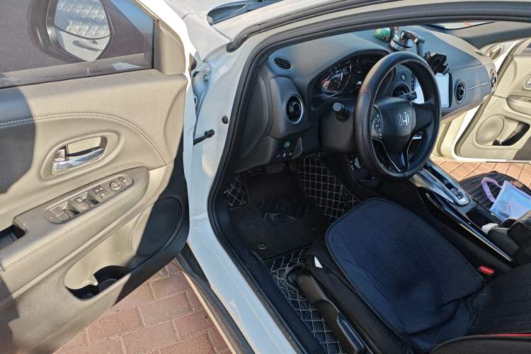 Used Honda XR-V 2022 220TURBO CVT Obsidian Edition Driver Seat