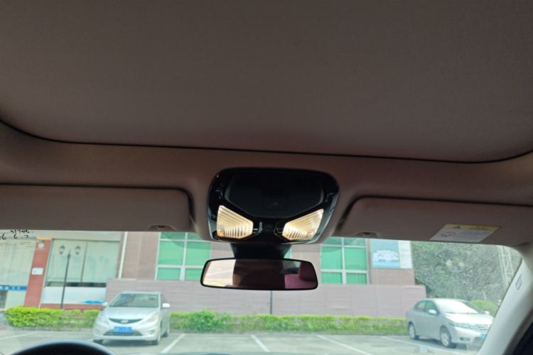 Used BMW 3 Series 2024 325i M Sport Package Headliner