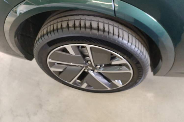 Used Li Auto L7 2025 Max Smart Refresh Edition