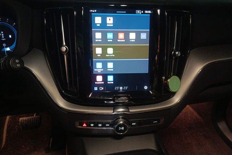 Used Volvo XC60 2023 B5 4x4 Smart Luxury Edition