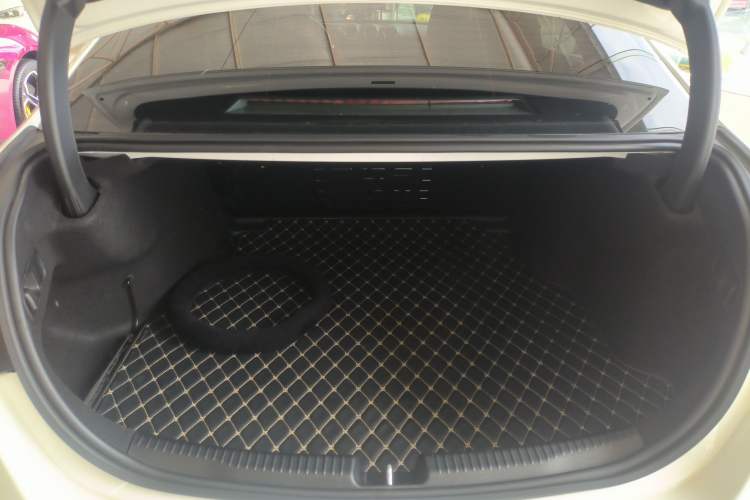 Used Mercedes-Benz C-Class 2024 Restyled C 260 L Sport Edition Trunk