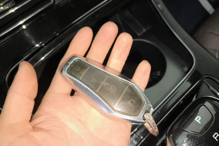 Used BYD Han 2023 EV Champion Edition 605KM Front-Drive Premium Model