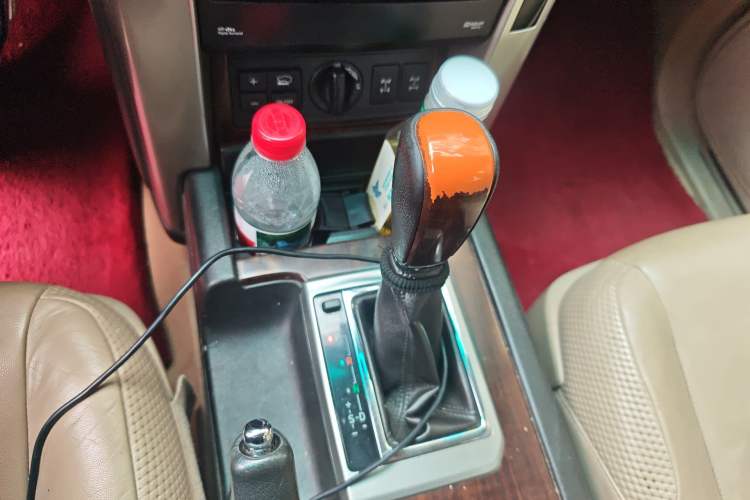 Used Toyota Prado 2010 4.0L Automatic VX NAVI Gear Lever