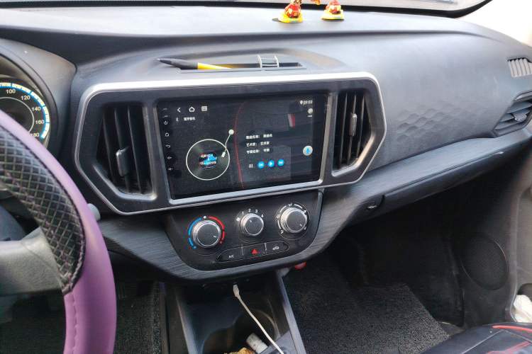 Used Chana Ruixing M60 2023 1.5L GDI Elite-Class Passenger Vehicle 6/7 Seats