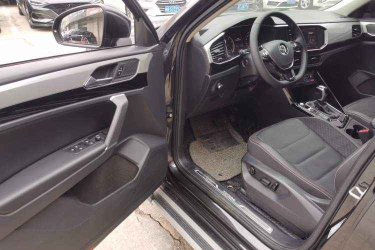 Used Volkswagen Tayron 2020 330TSI Two-Wheel Drive Luxury Smart Connectivity Version