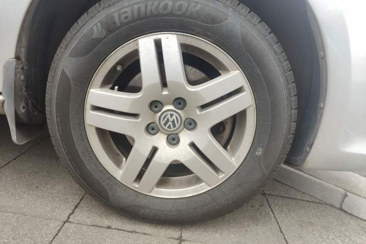 Used Volkswagen Bora 2011 1.6L Manual Fashion Edition
