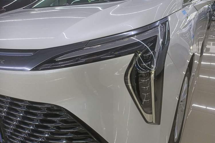 Used Buick Century 2025 2.0T Seven-Seater Yinshi Edition
