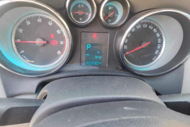 Used Buick GT 2010 XT 1.6L Automatic Fashion Edition