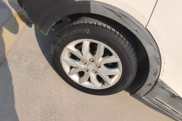 Used JAC Refine S3 2014 1.5L CVT Luxury Version
