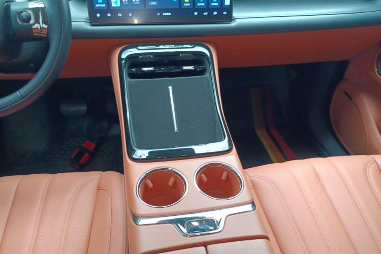 Used AION V 2024 Aion Tyrannosaurus 520 Smart Luxury Edition