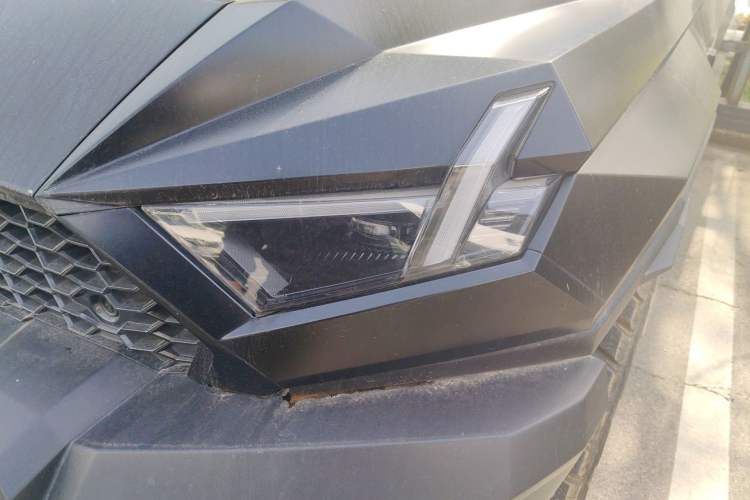 Used Brave warrior 917 2023 Range-Extended Base Model Left Front Headlight