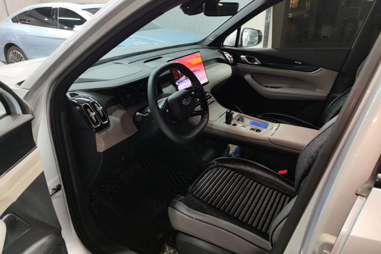 Used Geely Auto FX11 2025 4th Generation 1.5TD DCT – The Start