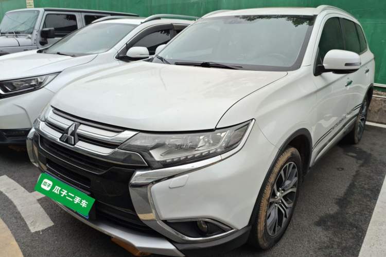 Used Mitsubishi Outlander 2016 2.4L 4x4 Elite Edition 5 Seats