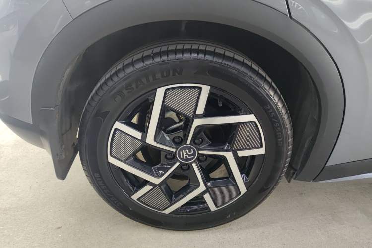 Used BYD Yuan PLUS 2024 Honor Edition 510KM Beyond Model Right Rear Wheel Hub