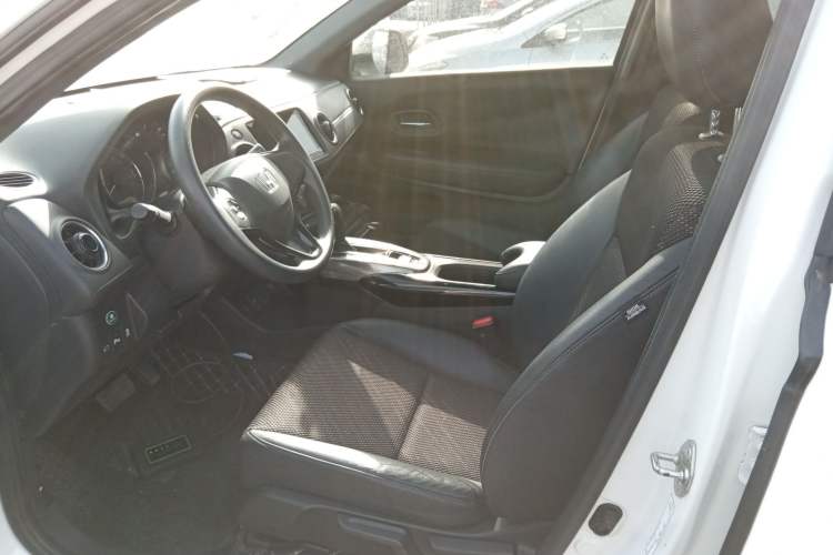 Used Honda XR-V 2017 1.8L EXi CVT Comfort Version
