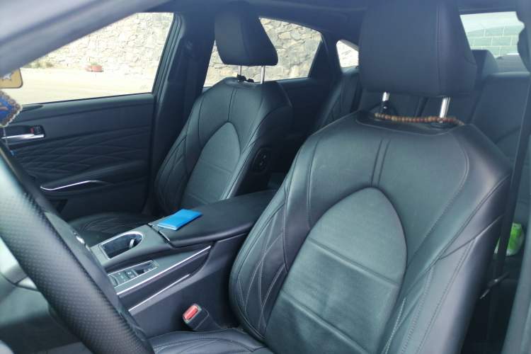 Used Toyota Avalon 2019 Dual-Engine 2.5L XLE Prestige Version China VI Standard Left Front Seat