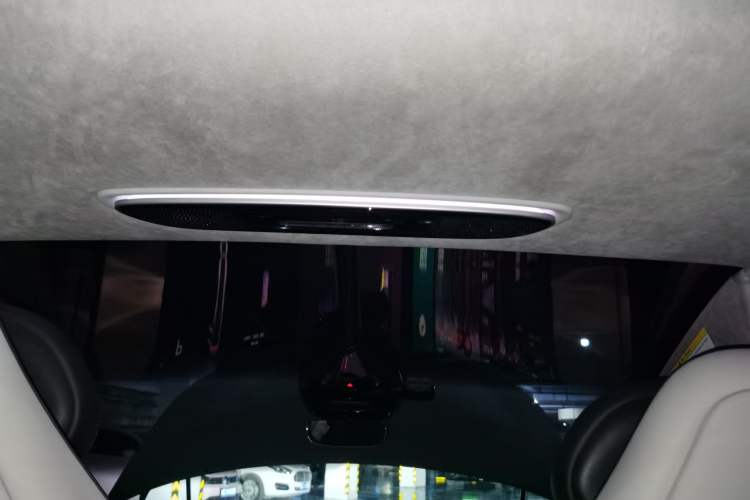 Used IM LS7 2024 90 kWh Max Elite Rear-Drive Version Headliner