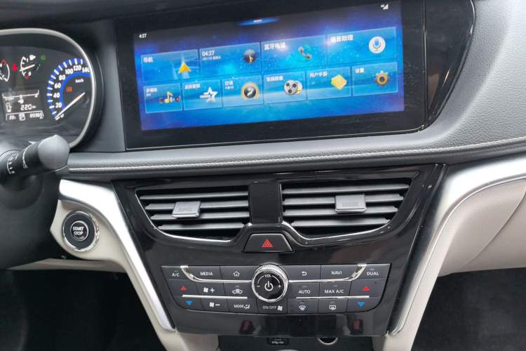 Used Venucia T90 2018 2.0L CVT Smart Connect Luxury Edition China V Standard
