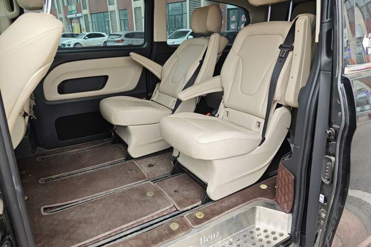 Used Mercedes-Benz Vito 2016 2.0T Business Edition
