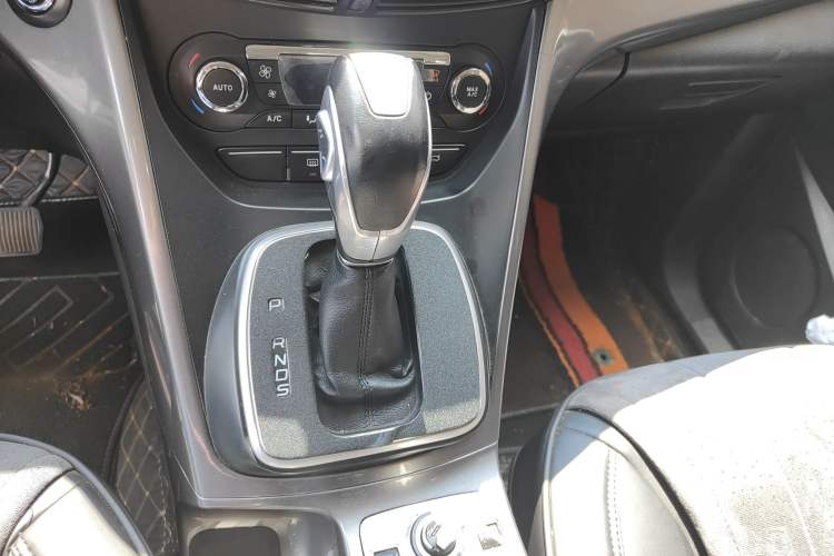 Used Ford Kuga 2015 1.5L GTDi Four-Wheel-Drive Elite Model