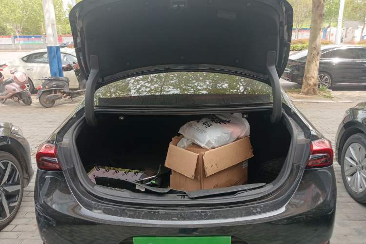 Used Buick LaCrosse 2022 552T Luxury Version Trunk