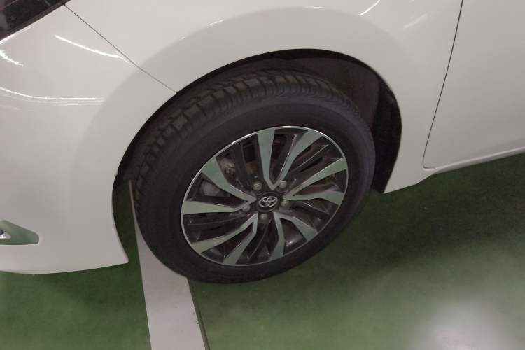 Used Toyota Corolla Hybrid E+ 2019 1.8L E-CVT Leading Edition Left Front Wheel Hub