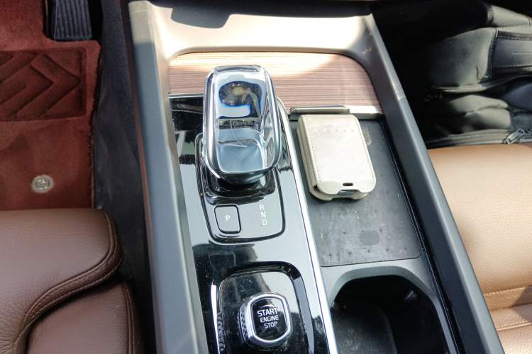 Used Volvo XC60 2022 B5 4x4 Smart Luxury Edition