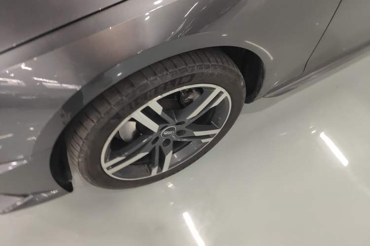 Used Audi A4L 2022 40 TFSI Fashion Dynamic Model
