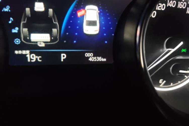 Used Toyota Camry 2019 Dual-Engine 2.5 HG Luxury Edition China VI Standard Odometer Close Up