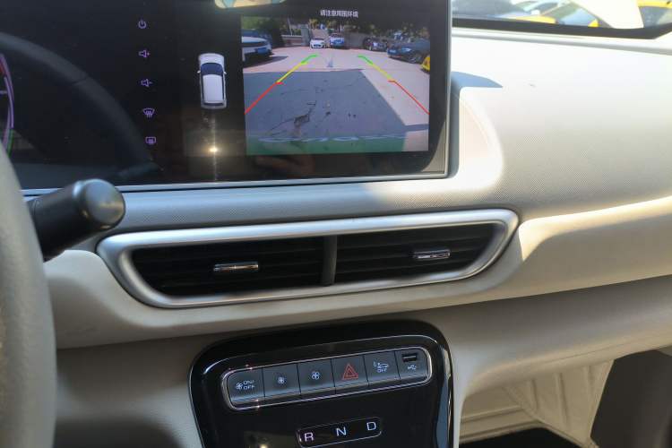 Used ORA White Cat 2022 Upgraded Model 305km Range Luxury Version Lithium-Ion Battery