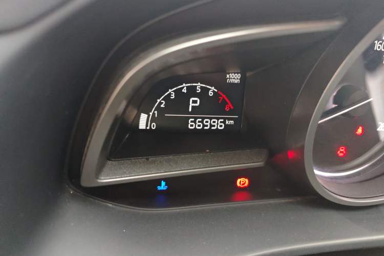 Used Mazda CX-4 2018 2.0L Automatic Two-Wheel Drive Blue Sky Dynamic Version China VI Standard