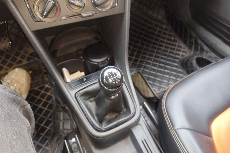 Used Volkswagen Santana 2019 1.5L Manual Fashion Edition China VI Standard
