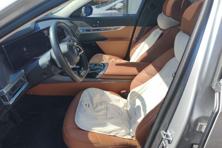 Used BMW i7 2023 eDrive50L Premium Luxury Package