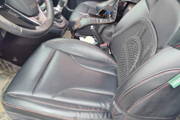 Used Haval H6 2014 Upgraded Model 1.5T Manual Two-Wheel Drive Elite Version
