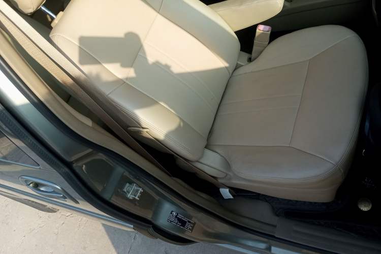 Used Buick GL8 2014 2.4L Classic Edition
